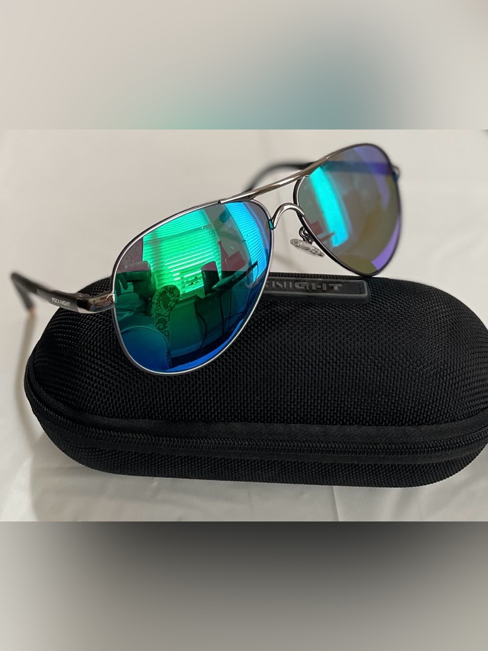Rocknight Polarized Men's Women's Silver Metal Aviator Style Sunglasses & Case